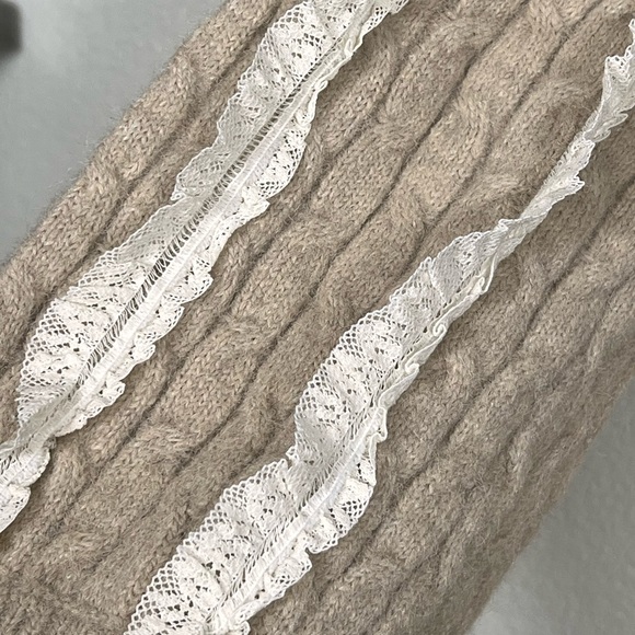 POL tan cable knit cardigan with white lace, size large - Picture 5 of 6